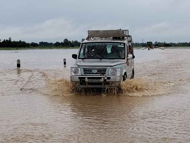 पूर्वमा मौसम सुधार हुँदै, पश्चिममा भारी वर्षा